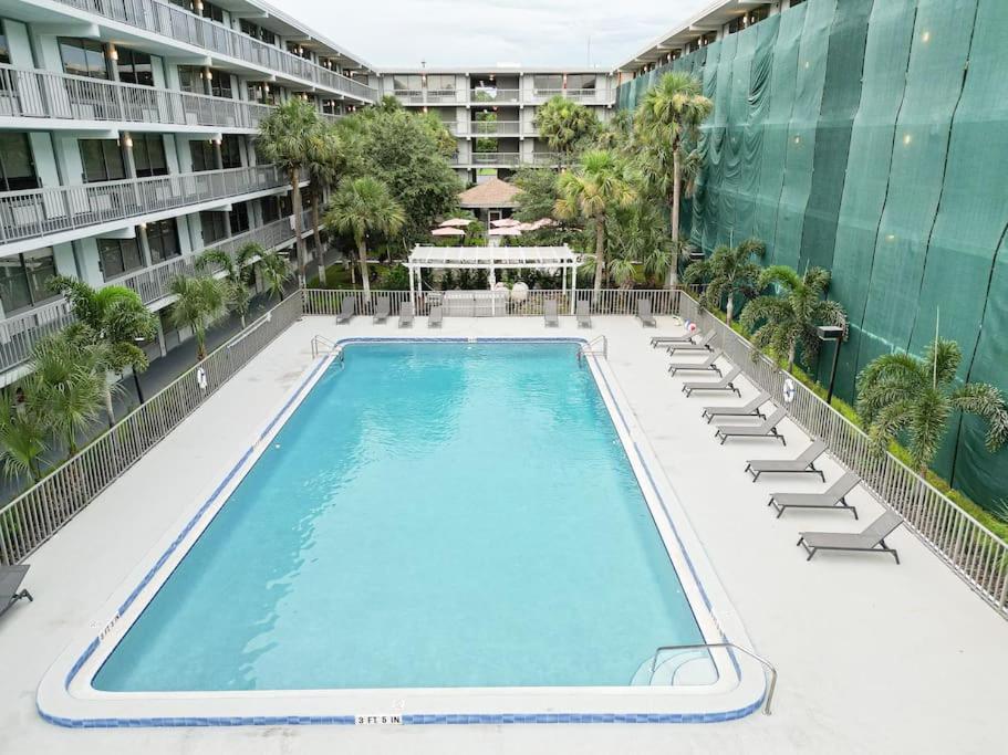 Elegant 1Br Haven In Orlando & 5 Minutes To Disney Lägenhet Vineland Exteriör bild