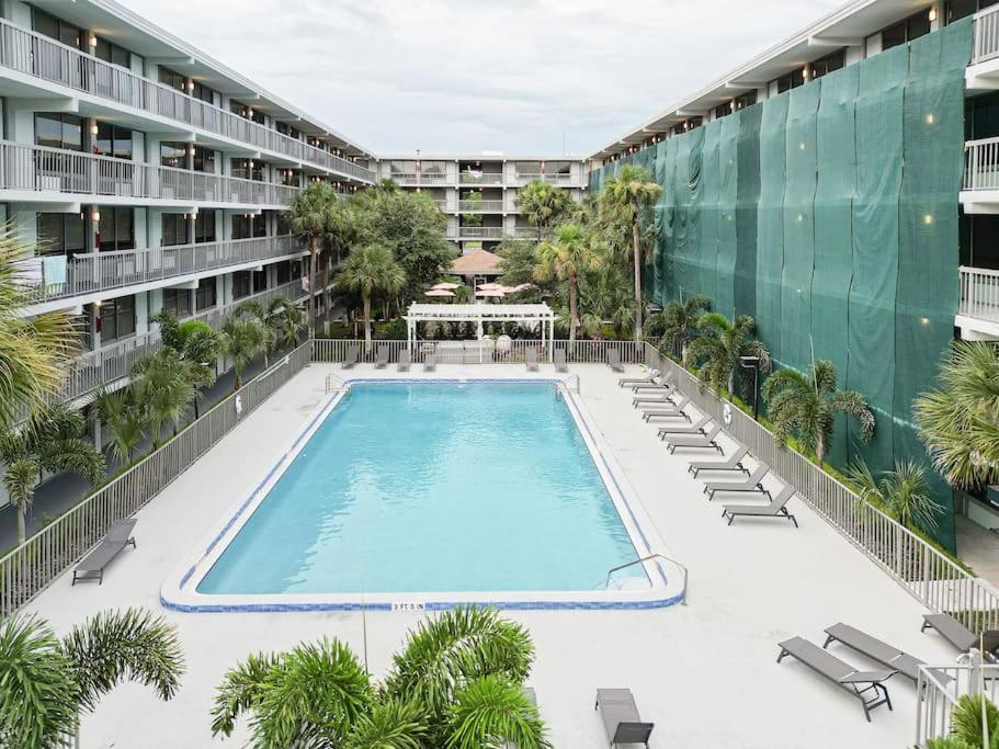 Elegant 1Br Haven In Orlando & 5 Minutes To Disney Lägenhet Vineland Exteriör bild